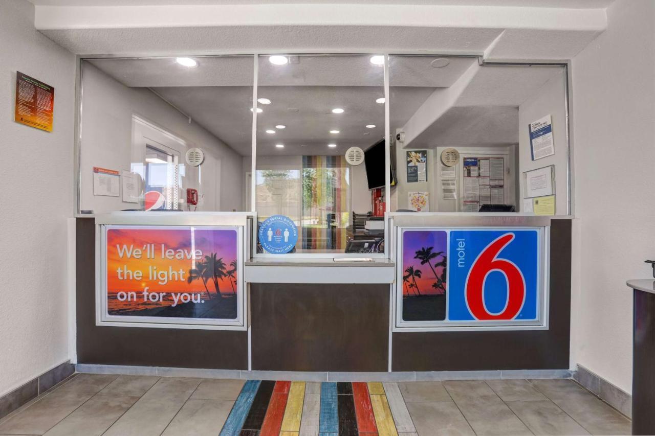 Motel 6-San Bernardino, Ca - North Serrano Village Экстерьер фото