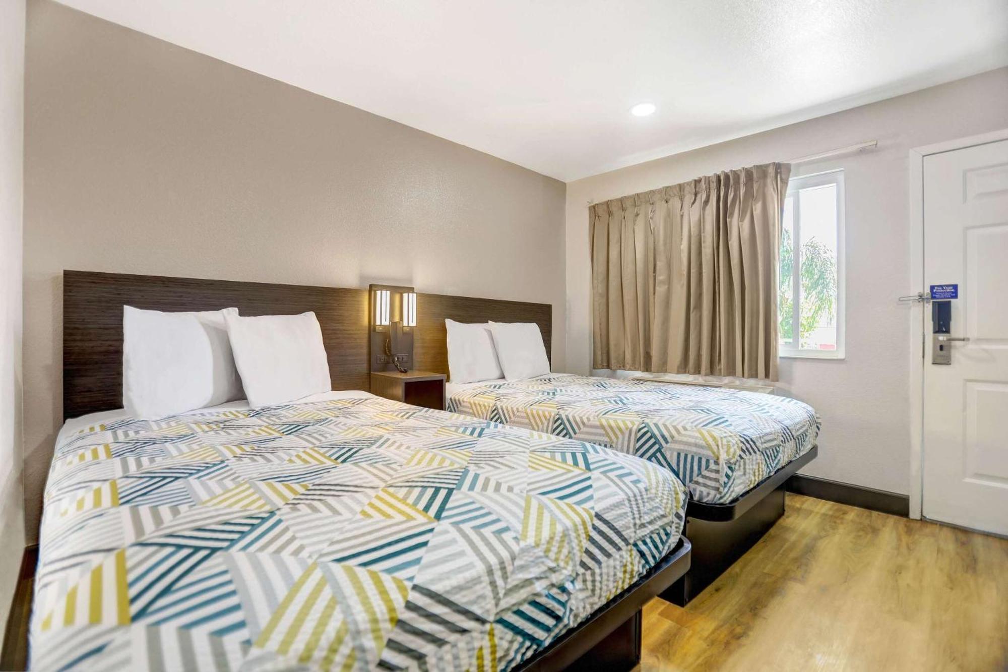 Motel 6-San Bernardino, Ca - North Serrano Village Экстерьер фото